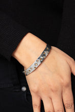 Load image into Gallery viewer, Paparazzi Starburst Shimmer Orange Cuff Bracelet