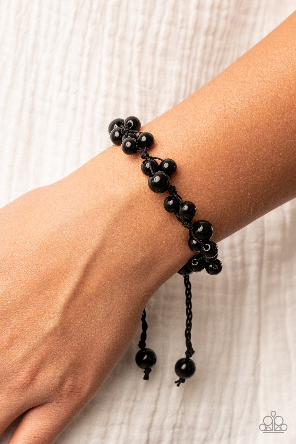 Paparazzi Accessories - Vintage Versatility Black Bracelet