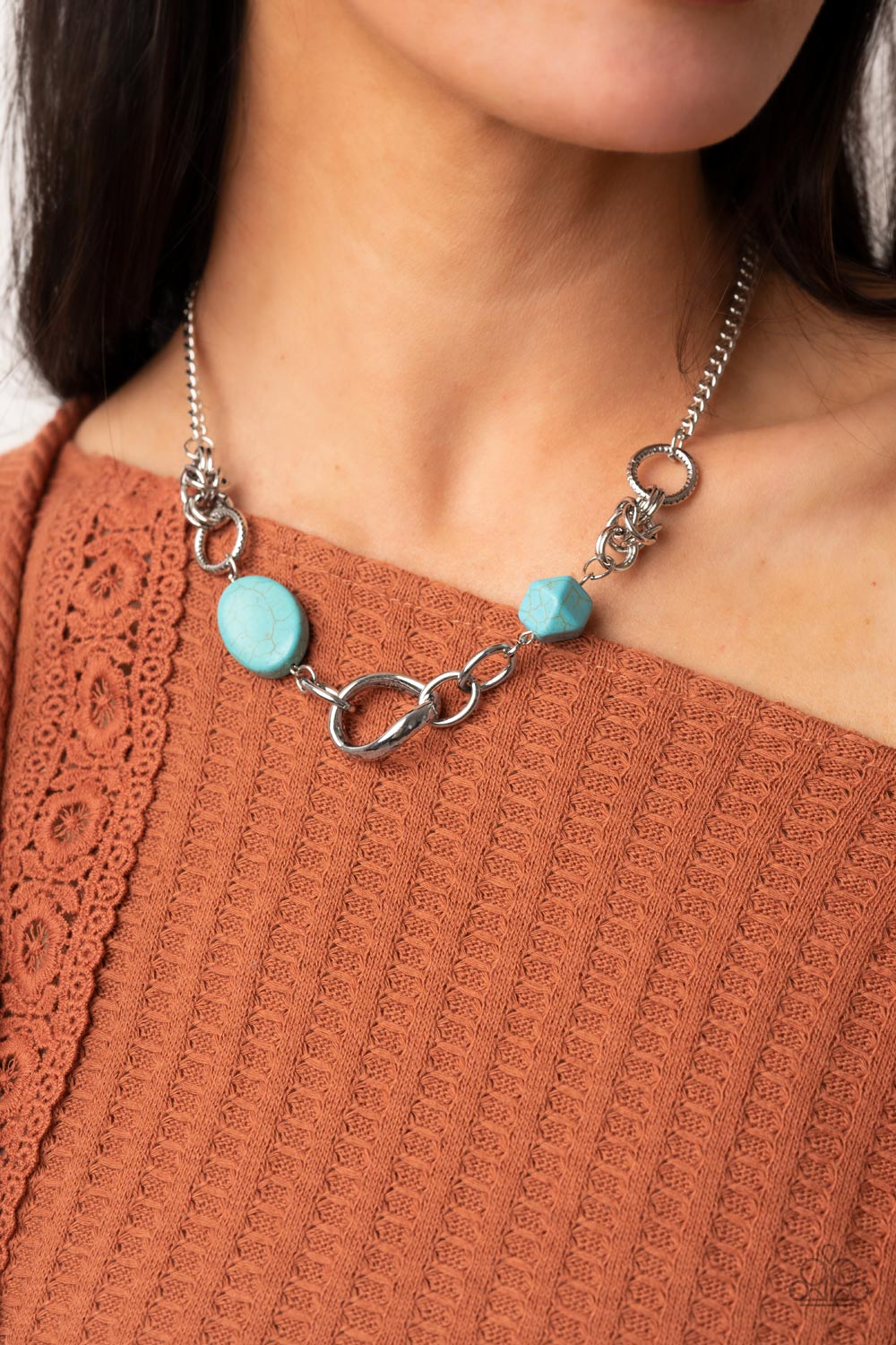 Paparazzi Sonoran Solo Blue Necklace