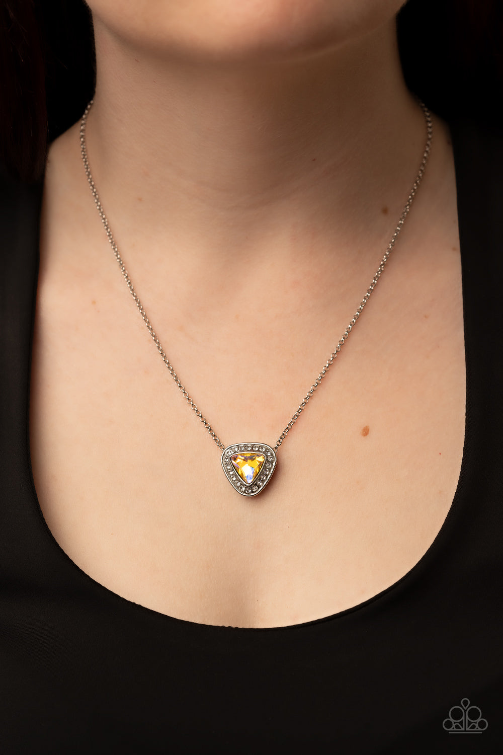 Paparazzi The Whole Package Yellow Iridescent Necklace