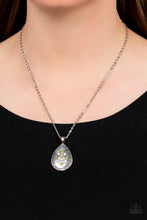 Load image into Gallery viewer, Paparazzi Cozy Cottage Green Necklace
