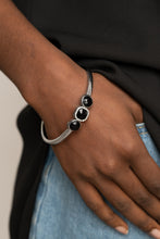 Load image into Gallery viewer, Paparazzi Royal Demands Black Bracelet
